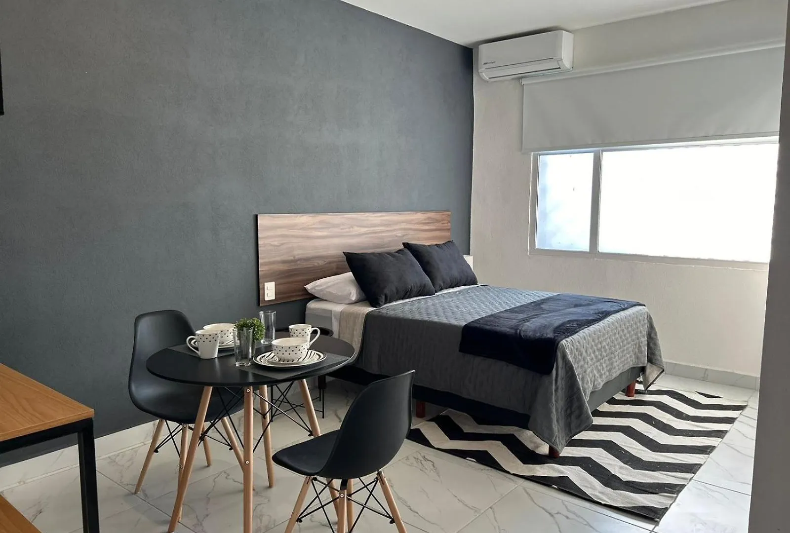 Vidrio Suites Col Americana Guadalajara 0*,  México